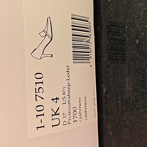 NIB Hōgl Heels 👠 - Picture 5 of 5